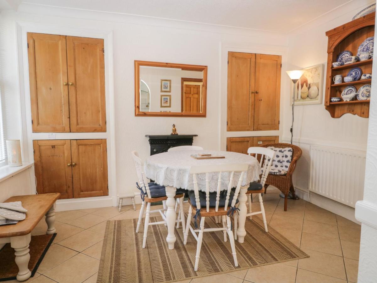 Honeysuckle Cottage, Craig Walk Bowness-on-Windermere Kültér fotó